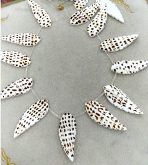 Natural Sea Shell Carved Leaf  13x 45mm 16'' Strand lempard Leaf focal/Charm  Fashion Jewelry Findings